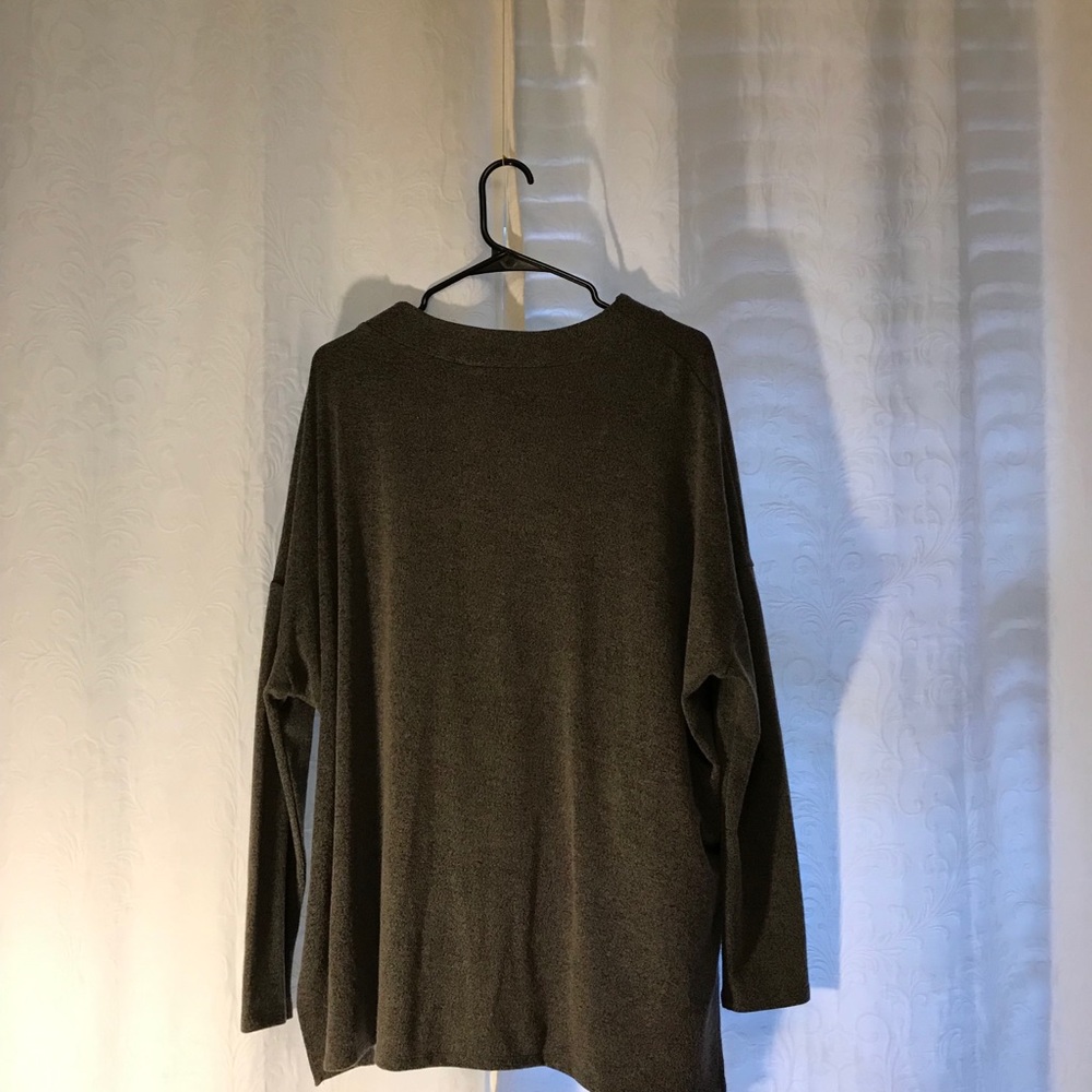 Sweater - Picture 3 of 3